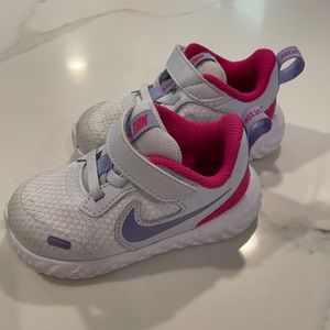 Toddler Nike sneakers